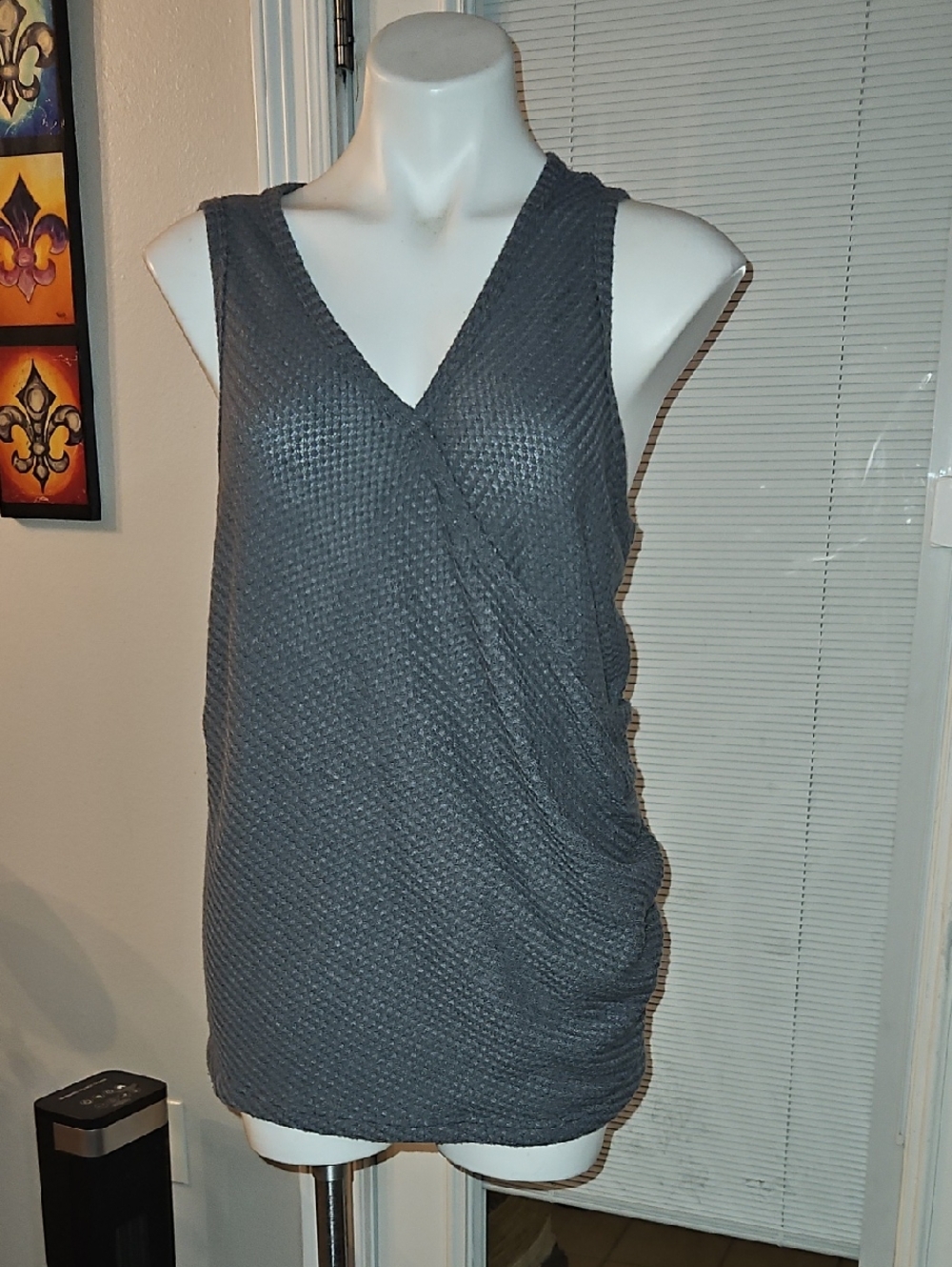Source Unknown Gray Sleeveless Wrap-Style Knit Tank